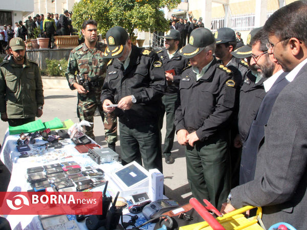 دستگیری مامورنماهای اخاذ و سارقان خودرو در شيراز