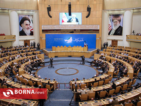 نشست دولتمردان دفاع مقدس