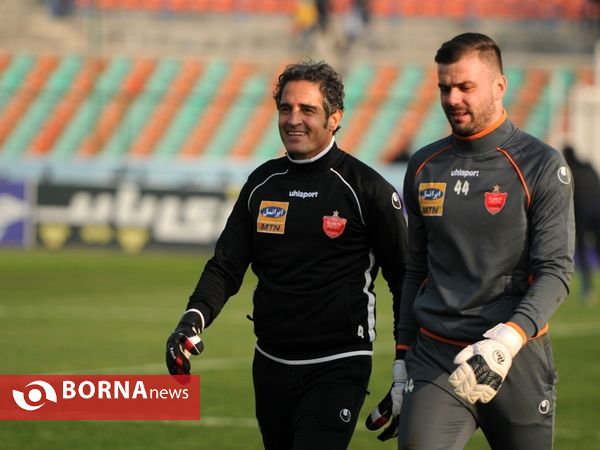 دیدار تیم های فوتبال سایپا- پرسپولیس