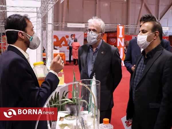 نمایشگاه تخصصی تهدیدها و دستاوردهای مقابله با ویروس کرونا
