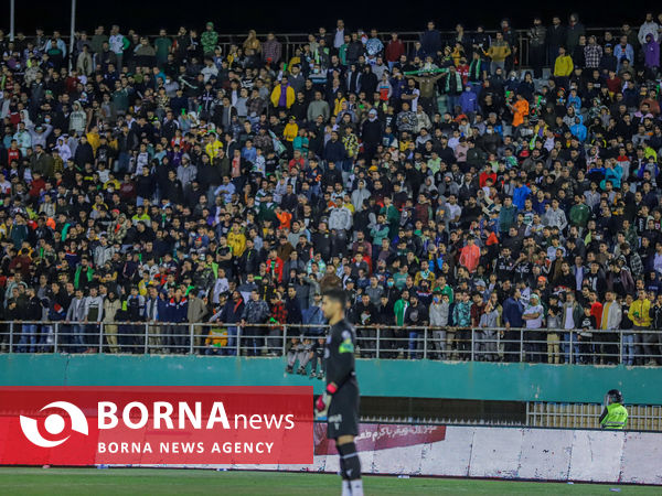 در حاشیه دیدار تیم های فوتبال آلومینیوم - استقلال