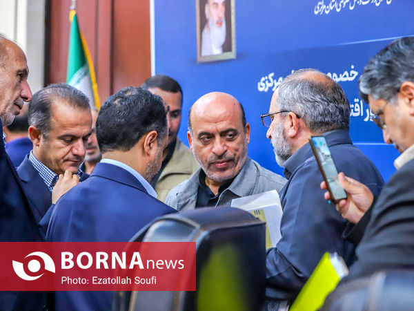 سفر وزیر اقتصاد به استان مرکزی