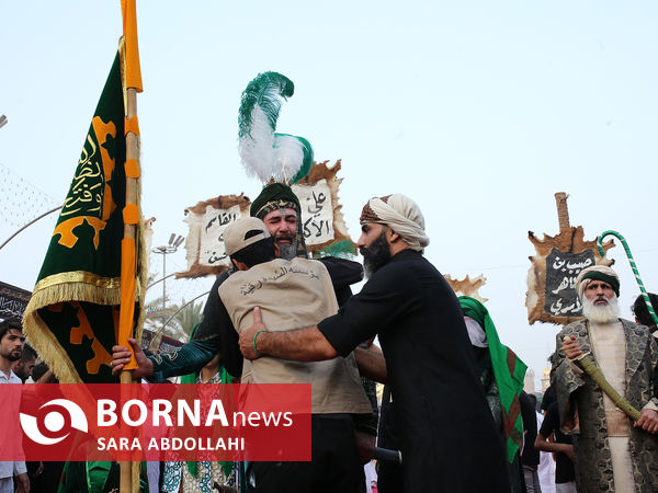 حال و هوای تاسوعای حسینی در بین الحرمین