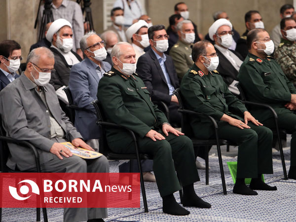 دیدار دست‌اندرکاران برگزاری کنگره شهدای استان قم با مقام معظم رهبری
