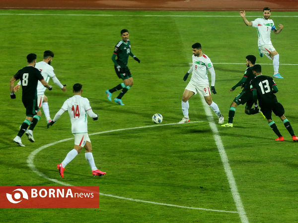 دیدار تیم های فوتبال ایران - امارات
