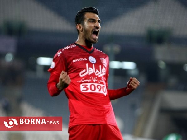 دیدار تیم های فوتبال پرسپولیس- صنعت نفت آبادان