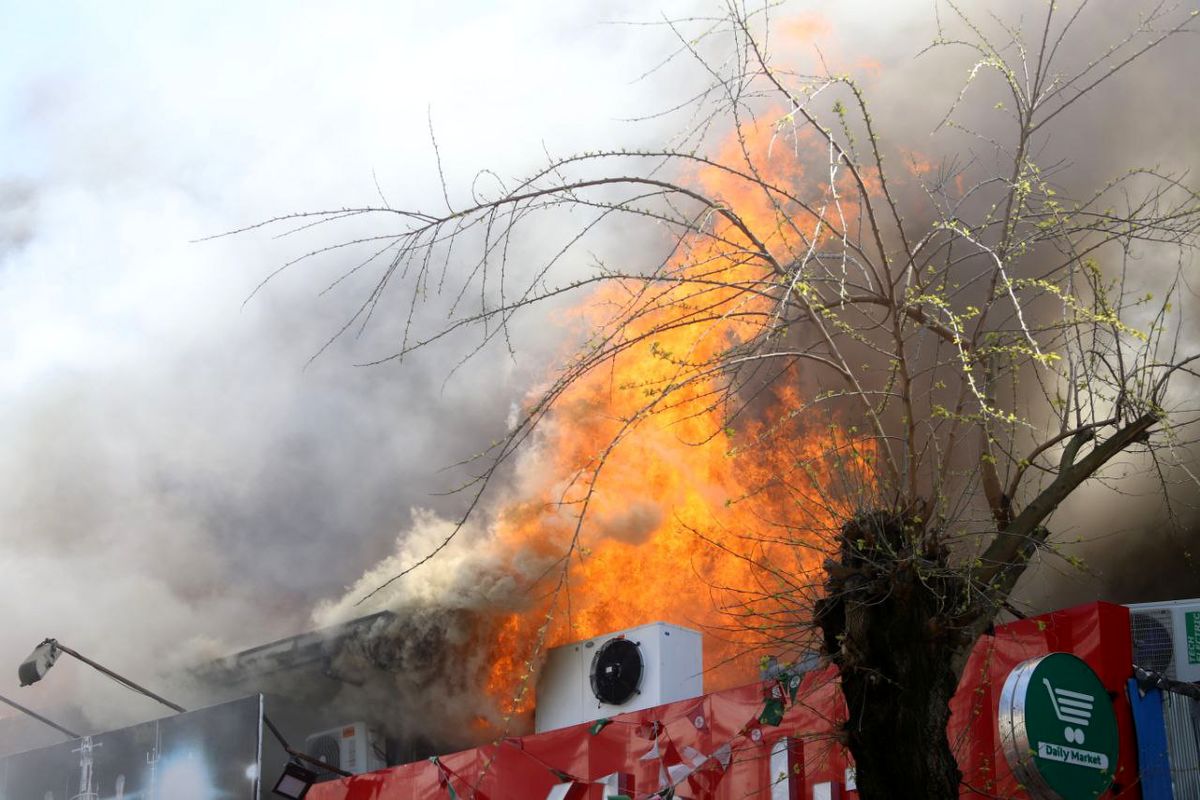 رئیس سازمان آتش‌نشانی شیراز خبر داد: جان باختن ۳ مصدوم آتش‌سوزی امروز