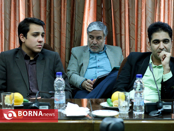 نشست صمیمی وزیر  ورزش و جوانان با سمن های جوانان گیلان و کرمان