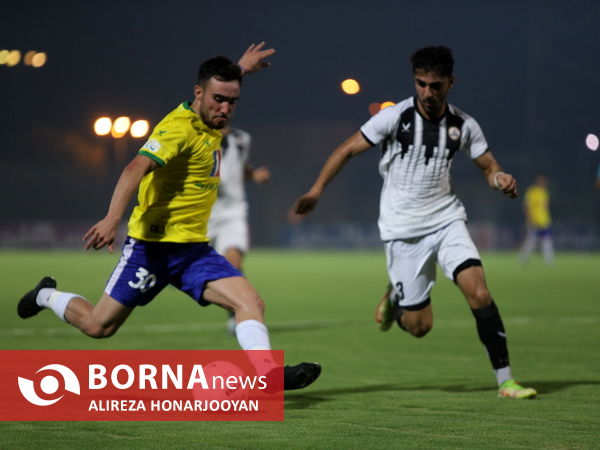 دیدار تیم های فوتبال صنعت نفت - نفت مسجدسلیمان