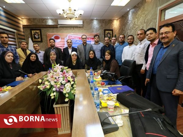 نشست خبری و مراسم تکریم خبرنگاران در اتاق بازرگانی آبادان