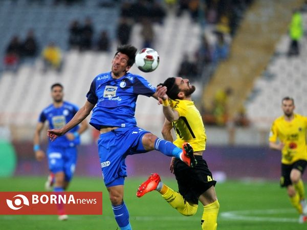 دیدار تیم های فوتبال استقلال- سپاهان