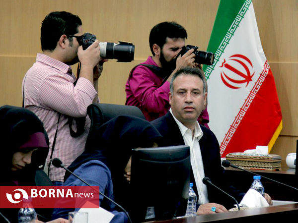 حاشیه های نشست خبری وزیر صنعت، معدن و تجارت