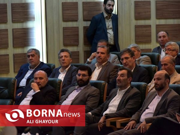 دیدار فعالان اقتصادی و نخبگان استان آذربایجان غربی با معاون اول رئیس جمهور