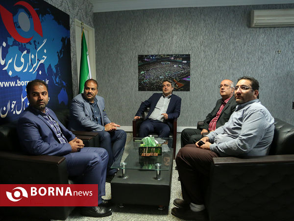 جشن هفته روابط عمومی در خبرگزاری برنا با حضور  رییس و اعضای مرکز اطلاع رسانی و روابط عمومی وزارت ورزش و جوانان