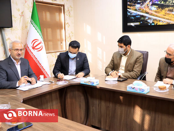 افتتاح سرای رسانه در شرکت نمایشگاههای فارس
