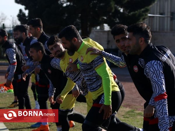 تمرینات نیم فوتبال سپیدرود رشت در تهران