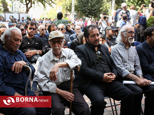 مراسم تشییع پیکر "داریوش اسدزاده"