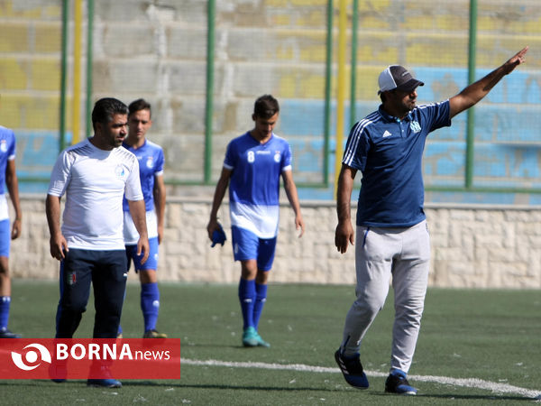 دیدار تیم های فوتبال امید استقلال- پرسپولیس