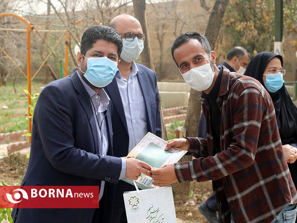 درختکاری خبرنگاران و عکاسان خبری شیراز در «پویش رویش»