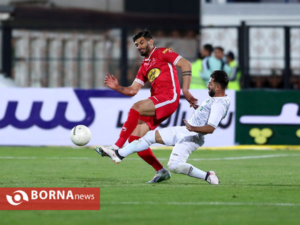 دیدار تیم های فوتبال پرسپولیس - آلومینیوم