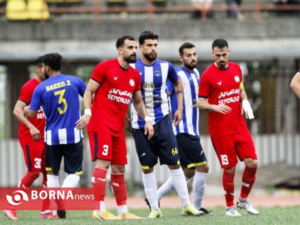 دیدار تیم های فوتبال سپیدرود رشت _ شهدای بابلسر