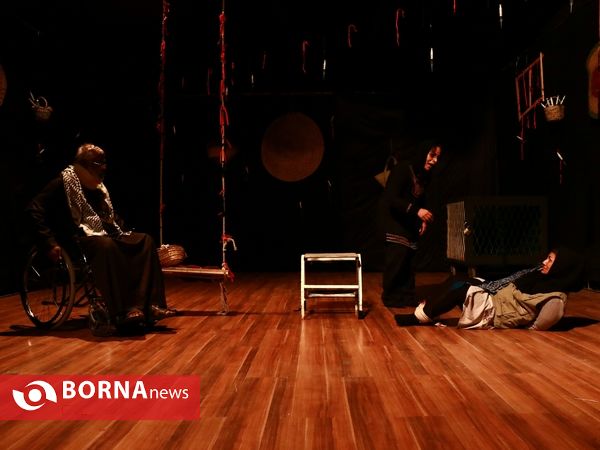 اجرای نمایش های سومین جشنواره تئاتر استانی اروند(روز اول)