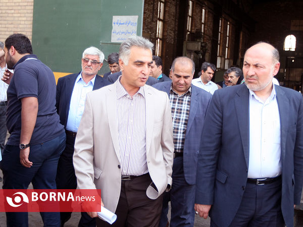 بازدید فرماندار قدس از کارخانه مهیار سنگ شکن