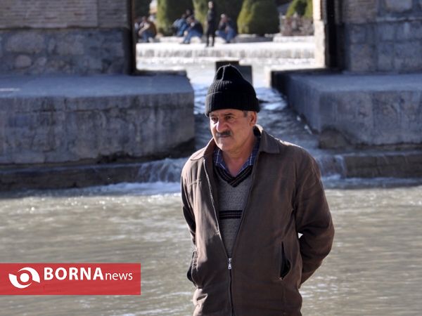 جاری شدن آب در زاینده روز