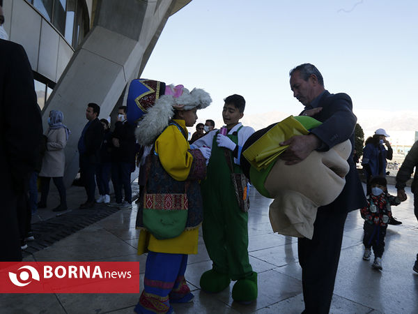 بازدید نوروزی مسافرین از برج میلاد