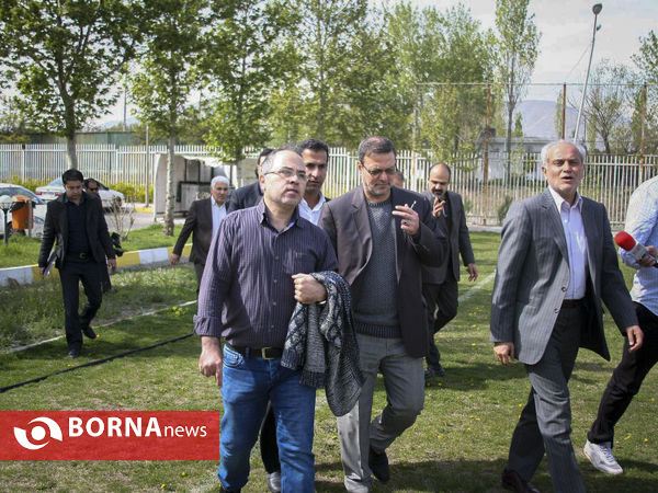 بازدید معاون وزیر ورزش از آکادمی فوتبال و سالن تیراندازی مجموعه ورزشی آزادی