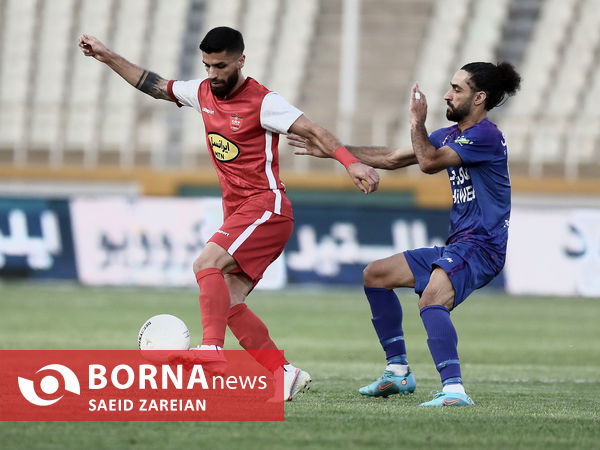 دیدار تیم های فوتبال هوادار - پرسپولیس