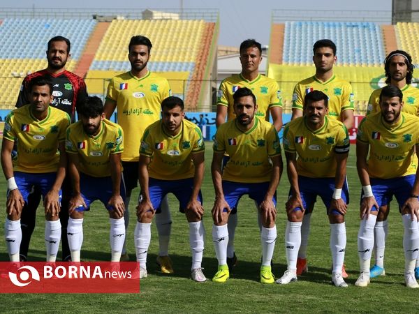 دیدار تیم های فوتبال صنعت نفت آبادان - داماش پارسه تهران