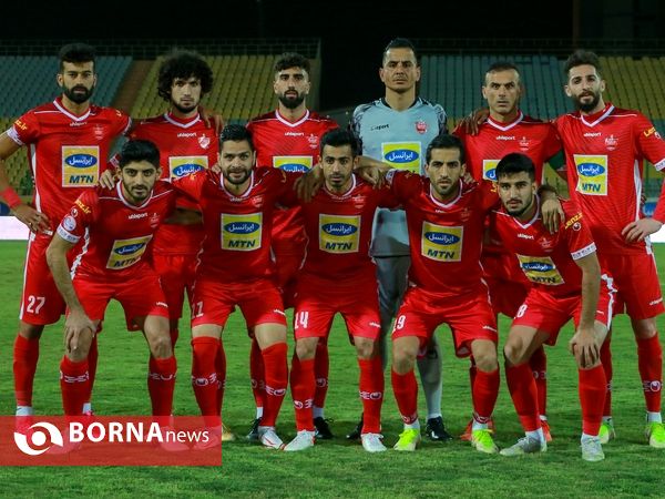 دیدار تیم های فوتبال صنعت نفت - پرسپولیس