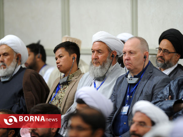 دیدار اعضای کنگره نقش شیعه درگسترش‌علوم‌اسلامی با رهبرانقلاب
