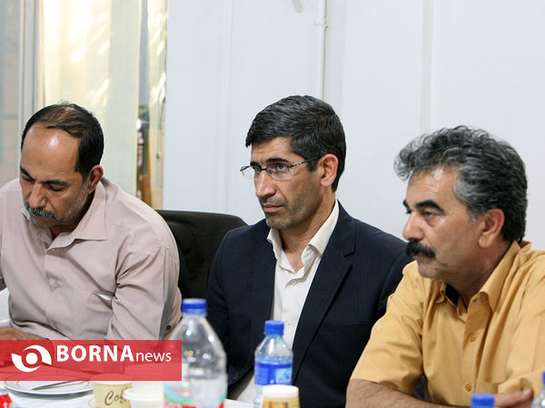 بازدید فرماندار قدس از کارخانه مهیار سنگ شکن