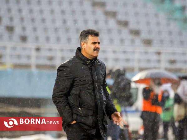 دیدار تیم های فوتبال آلومینیوم اراک - صنعت نفت آبادان