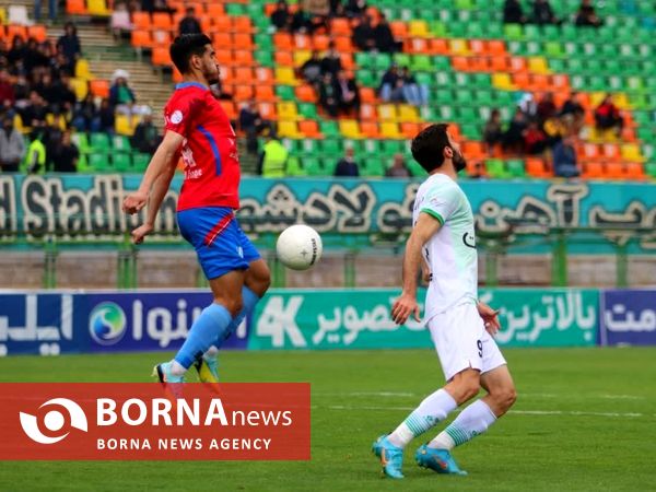 دیدار تیم های فوتبال ذوب آهن - نساجی مازندران