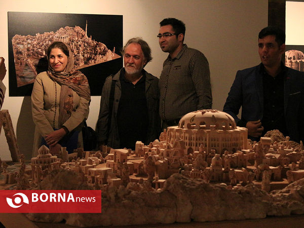 نمایشگاه شهر سفالی صلح در فرهنگسران نیاوران