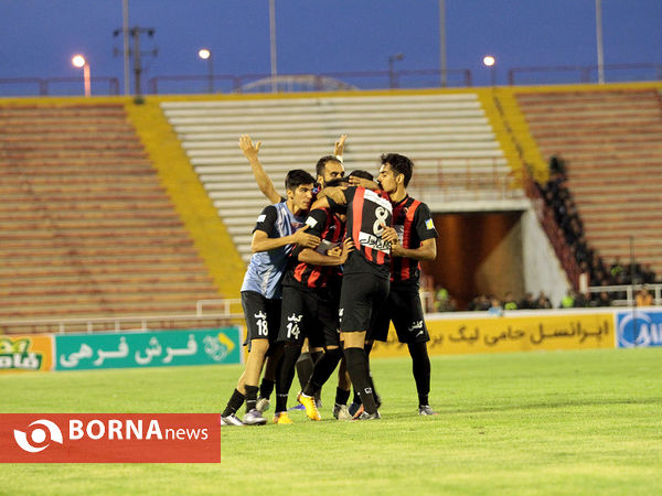 ماندگاری سیاه جامگان در لیگ برتر