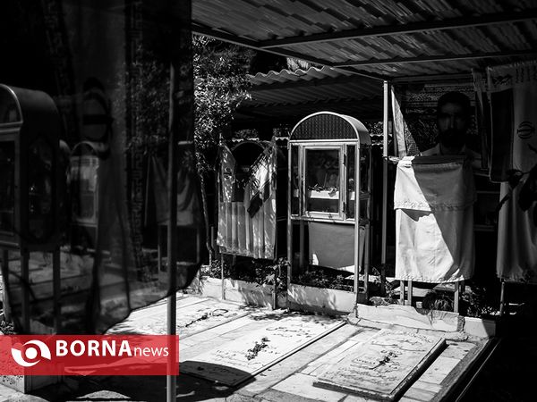 مادری فرزند خود را هدیه کرد