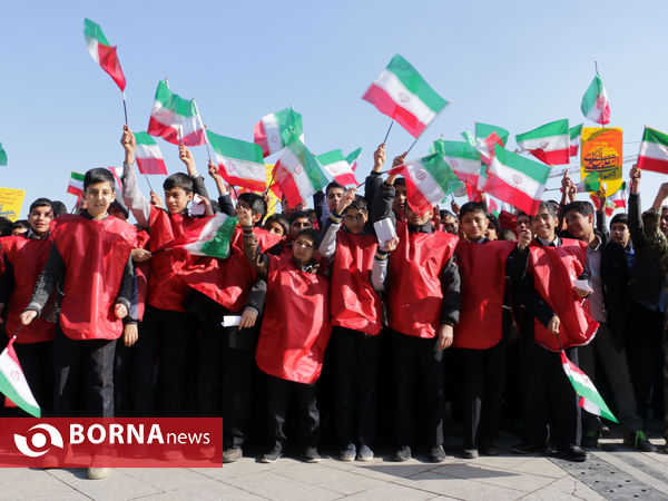 آئین بزرگداشت سالگرد پیروزی انقلاب در میدان شهدای مشهد