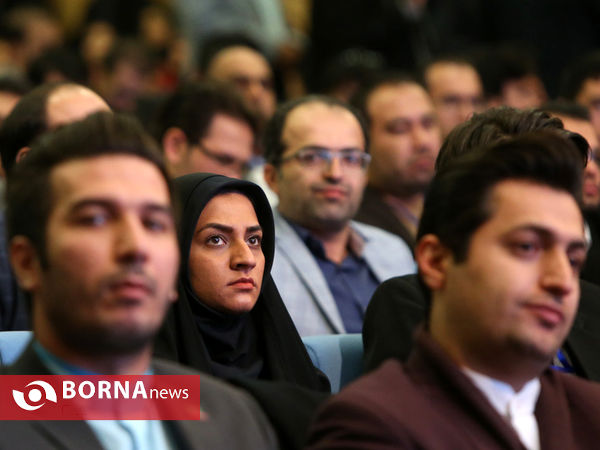 هم اندیشی صمیمانه جوانان با دولت