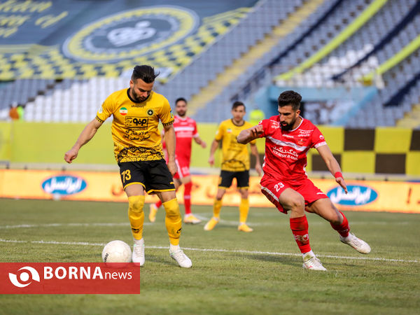 دیدار تیم های فوتبال سپاهان- پرسپولیس