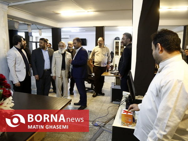 حضور مهدی چمران در خبرگزاری برنا