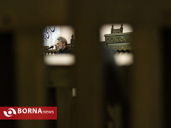 نشست خبری رئیس مجلس شورای اسلامی