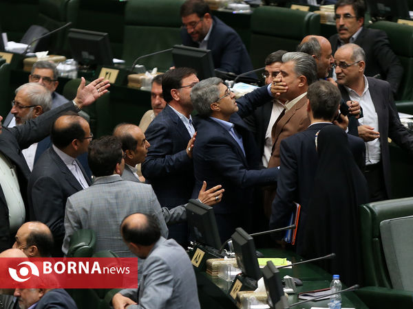 استیضاح وزیر اقتصاد - صحن علنی مجلس شورای اسلامی