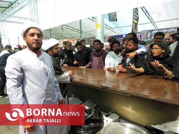 میزبانی شرقی از زائرین پاکستانی کربلای معلی 