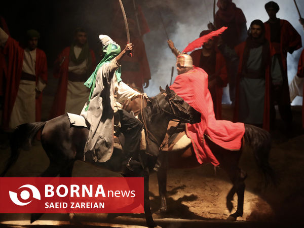 نمایش میدانی «تنهاتر از مسیح»