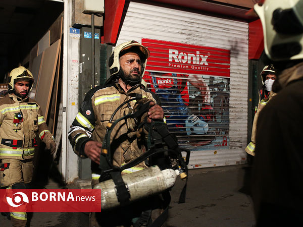 آتش سوزی انبار چوب در منطقه پل چوبی - تهران