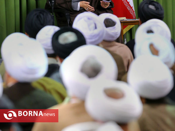 دیدار اعضای مجمع نمایندگان طلاب و فضلای حوزه علمیه قم